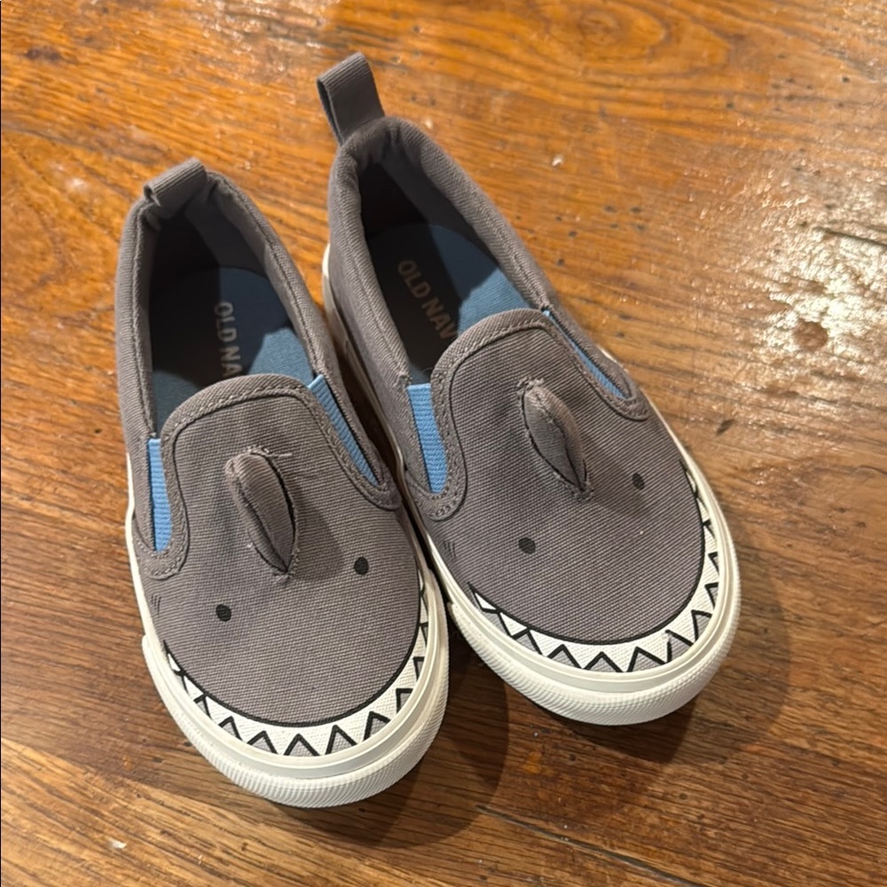 Old Navy Shark Casual Toddler Sneakers